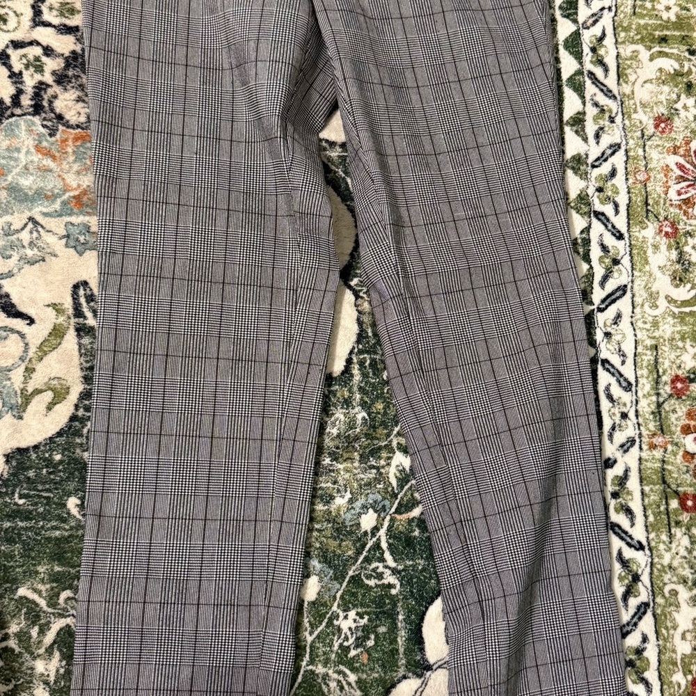 Anne Klein Black and White Houndstooth Pants